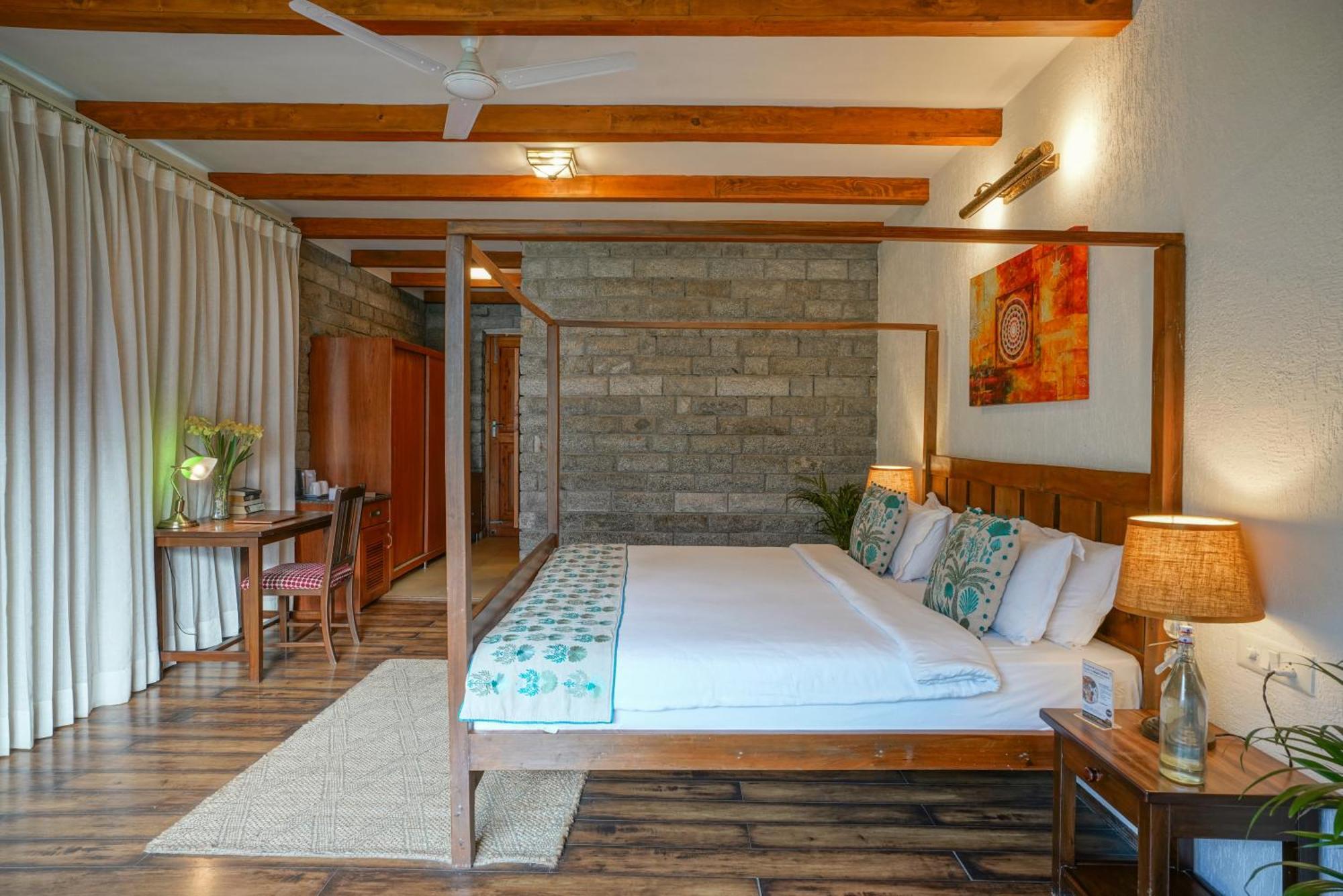 Larisa Resort Manali Экстерьер фото