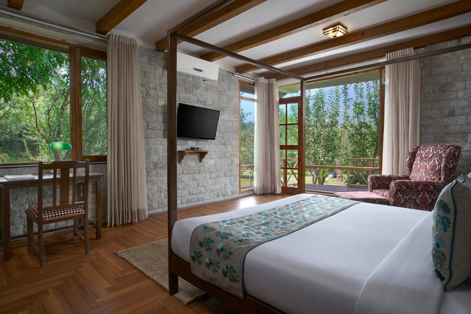 Larisa Resort Manali Экстерьер фото