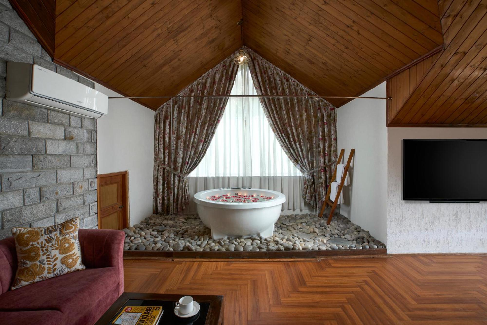 Larisa Resort Manali Экстерьер фото