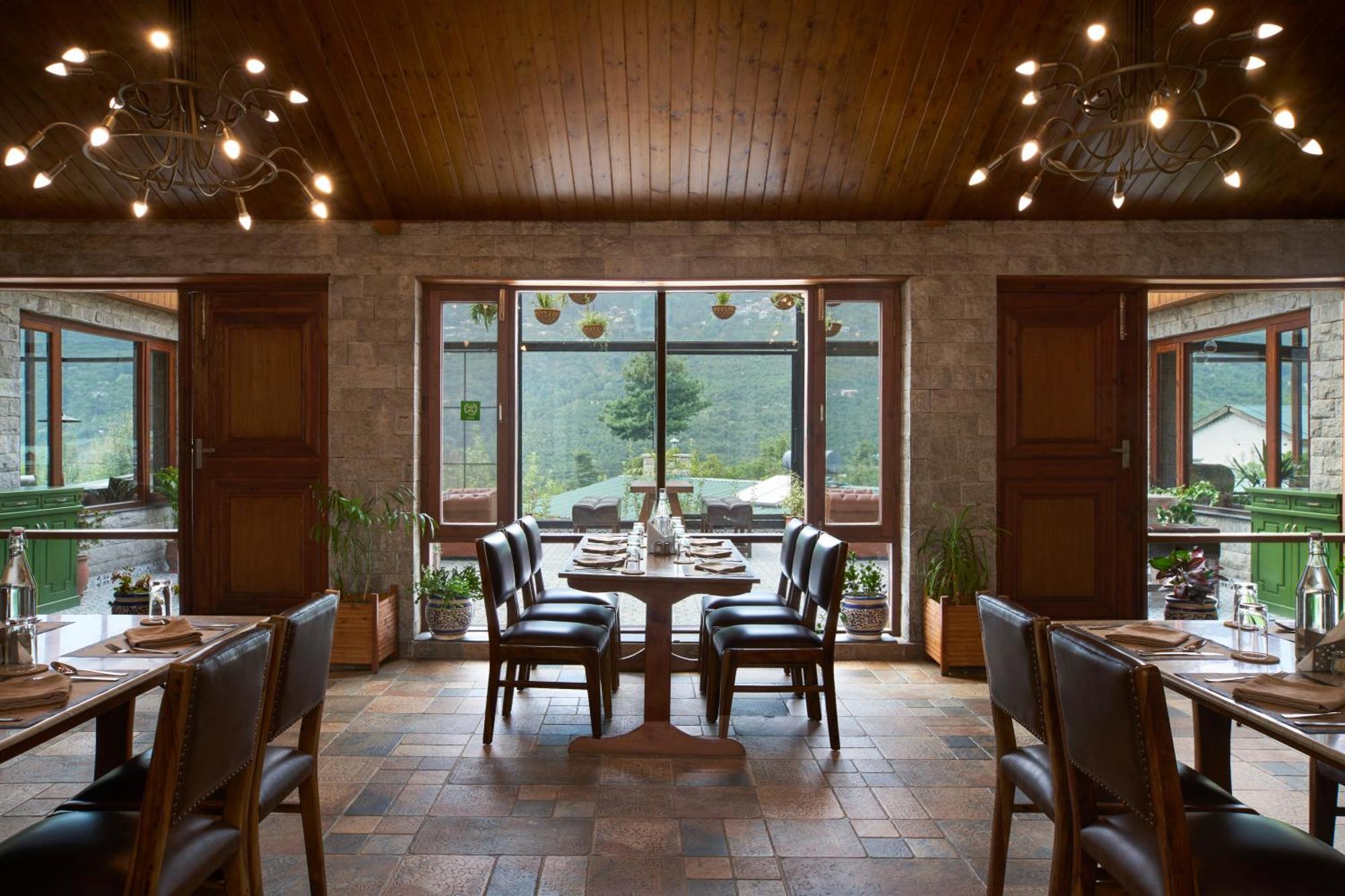 Larisa Resort Manali Экстерьер фото