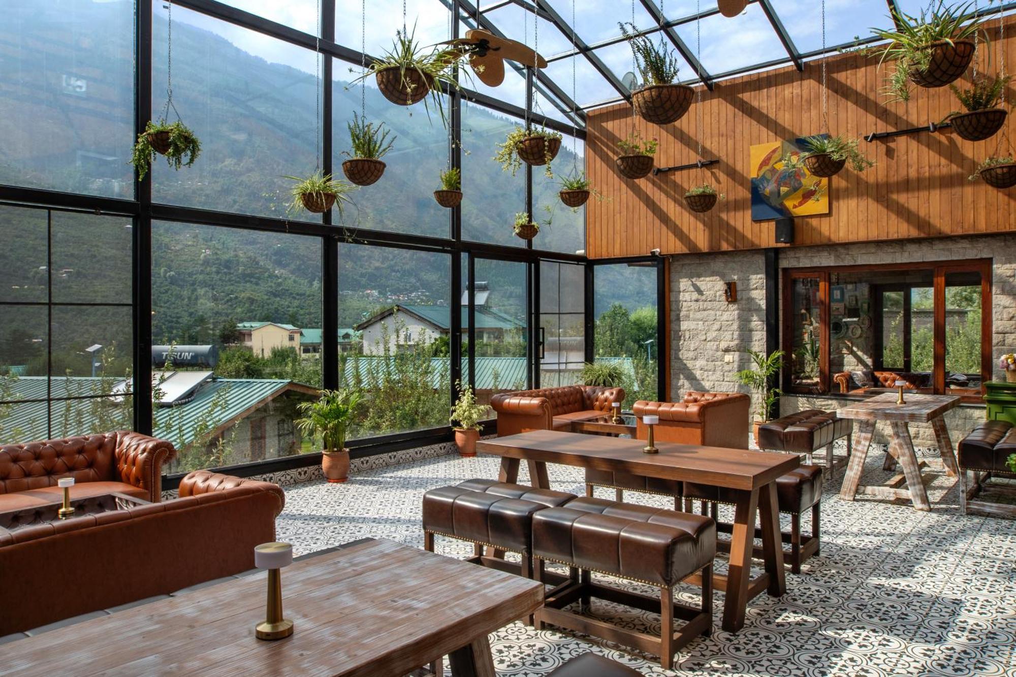Larisa Resort Manali Экстерьер фото